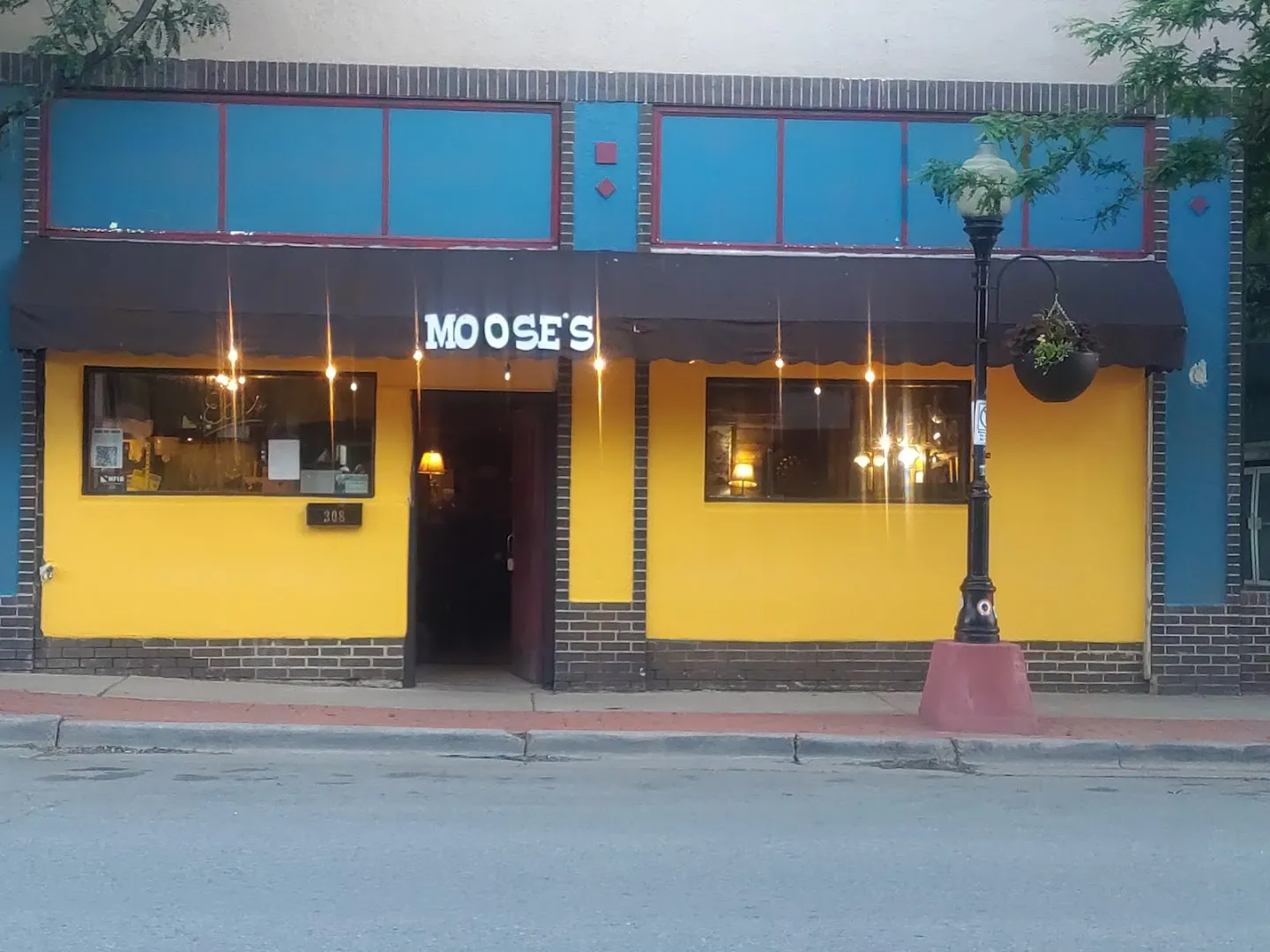 Moose's